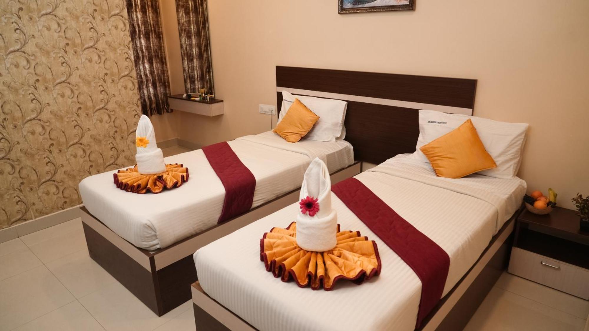 Hotel Mountview Comforts Tirupati Exteriör bild